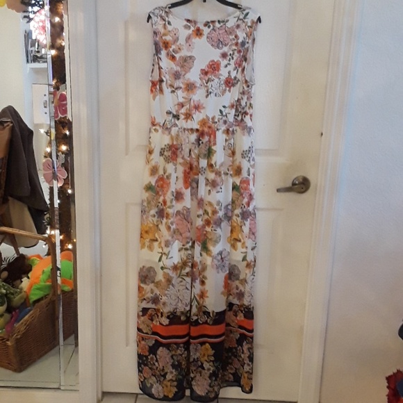 Beautiful eci, NY fall, maxi dress, Size M - Picture 4 of 7